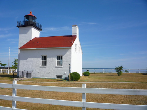 escanaba lighthouse