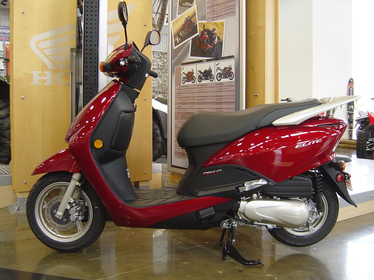 2010 honda scooter elite