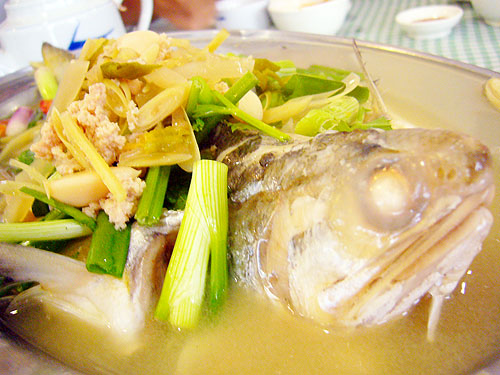 thai steamed fish