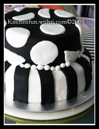 black and white, cake, pretty, sweet, yummy