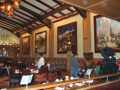 Character Dining at Storyteller’s Cafe