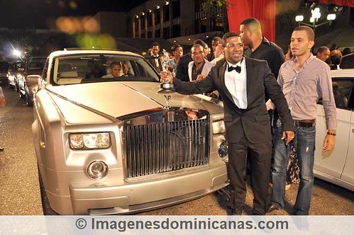 Omega y su Rolls Royce