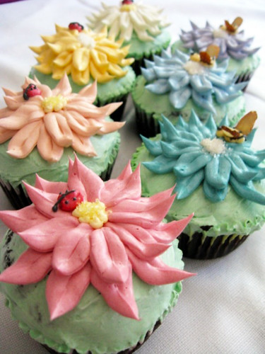 Rainbow Flower Cupcakes