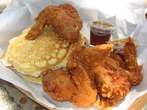 Confessions, Rants, Raves & Random Thoughts: Honey Kettle Fried Chicken