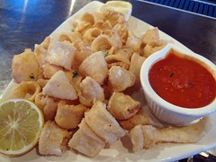 mykonos taverna - kalamarakia tiganita (fried calamari)