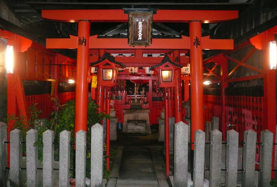 A cute little shrine in the Gion district