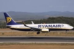 Ryanair B737-8AS EI-EBZ GRO 31/08/2009