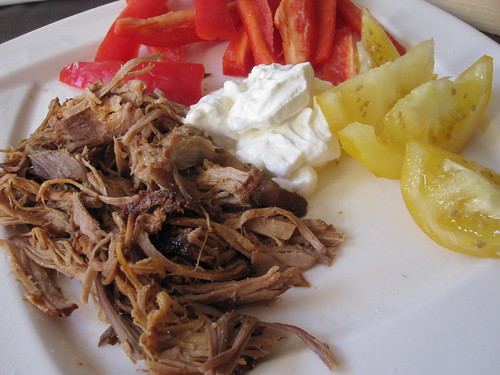Homecooked pulled pork, tomato, red bell pepper, sour cream