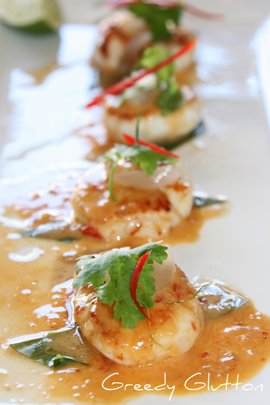 Seared Abrolhos Island Scallops with red curry, lychee & coriander salad