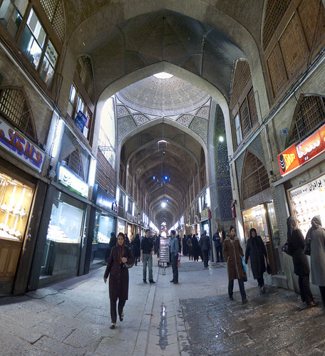 P1000688_esfahan_bazaar