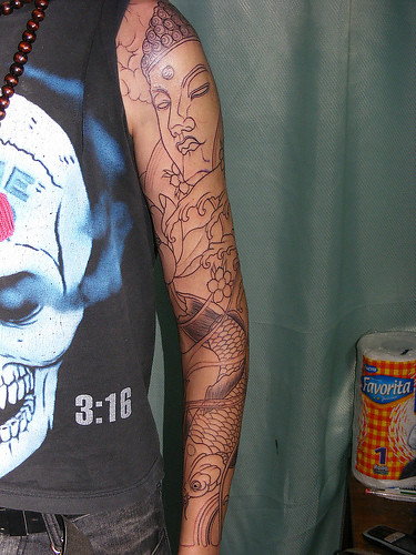 buda tattoo by Rajadiablos. porfin mi propio tatuaje de buda, koi con lotos 