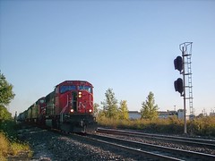 Northbound Canadian National transfer train approaching Hawthorne Junction. Chicago / Cicero Illinois. Early October 2007.