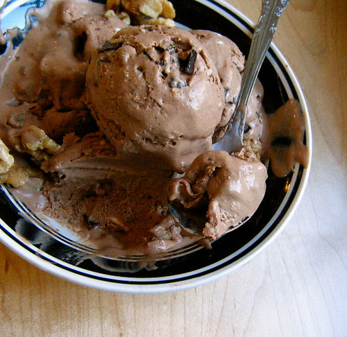Healthy Dairy-Free Chocolate Ice Cream