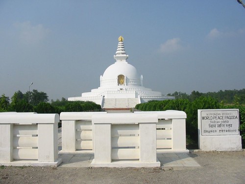 Typische witte stupa