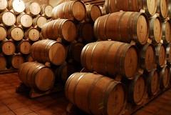 Efecto de los compuestos derivados del roble sobre la percepción olfativa del vino envejecido en barrica