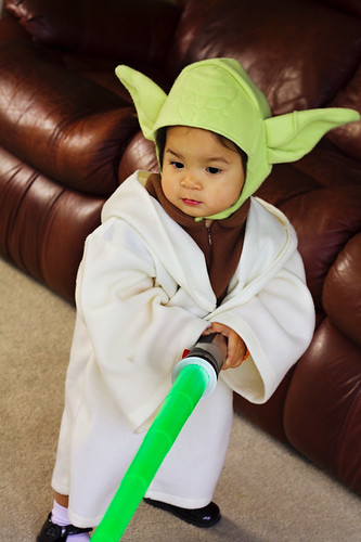 Yoda prepares for an attack