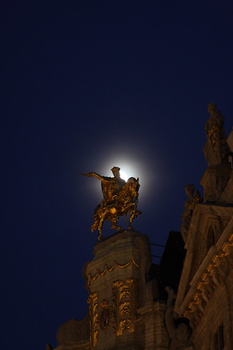 Moonrise on the Grote Markt. Brussels