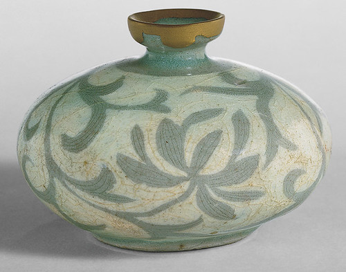 012-Botella de aceite- dinastía Koryo-finales siglo 12-Corea- Copyrigth © 2000-2009 The Metropolitan Museum of Art 