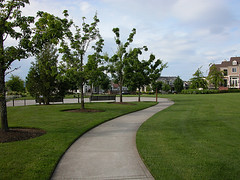lots of green space at Orenco (by: Lisa Town, creative commons license)