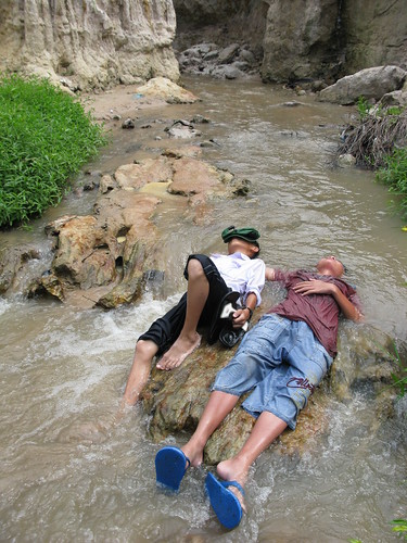 Kids cool off in Mui Ne's Fairy Stream