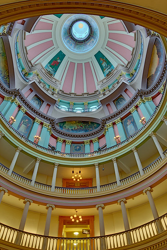 Old Courthouse, Jefferson National Expansion Memorial, in Saint Louis, Missouri, USA - view up into dome