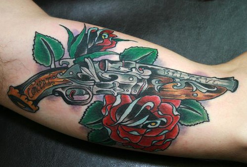 Gun and Roses Tattoo. DJ Minor