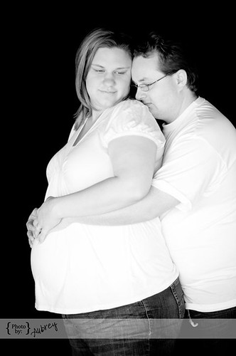 Amy-and-shane-maternity-11web