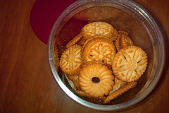 Pineapple jam biscuits