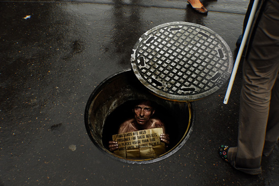 amnesty international manhole