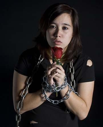 Ana_in_chains