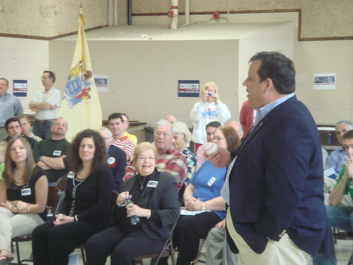 NJ gubernatorial candidate Christopher Christie at a Parsippany town hall this weekend. (Photo: Christie campaign)