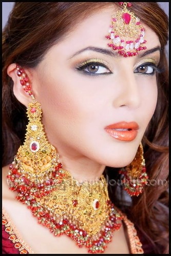 bridal makeup indian. how to do asian ridal makeup.
