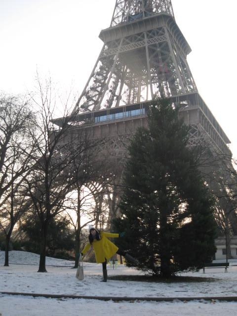 The Eiffel tower, the snow & me