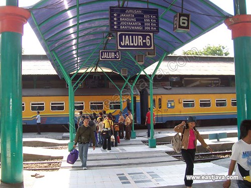 Station Surabaya