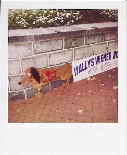 wally's wiener world