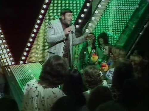 Top of the Pops (20th March 1975) [TVRip (XviD)] preview 11