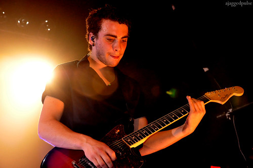 Taylor York Paramore 10 17 09 Brand New Eyes Tour Paramore Paper Route 