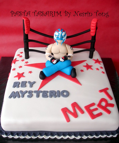 RAY MYSTERIO CAKE