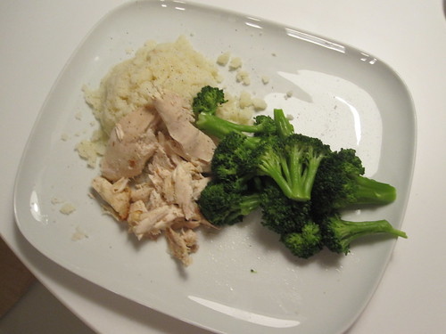 Chicken, mashed, broccoli at home
