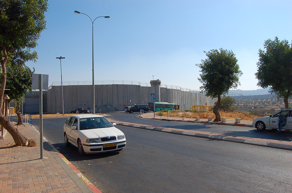Wall between Israel and Palestine