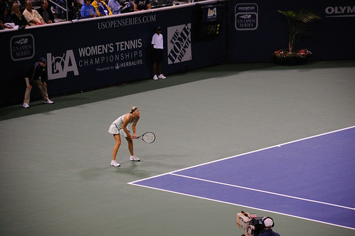 Urszula Radwanska - Maria Sharapova at LA Tennis Open 2009