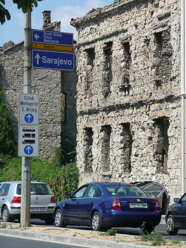 Ruine an der ehemaligen Frontlinie in Mostar