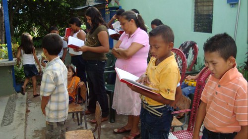 Sunday service at La Caramuca Lutheran Mission