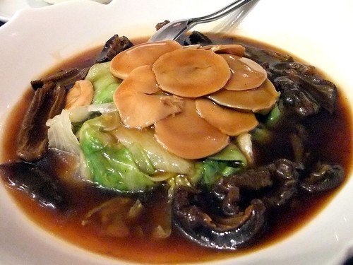 Cabbage with Mushrooms and Sea Cucumbers