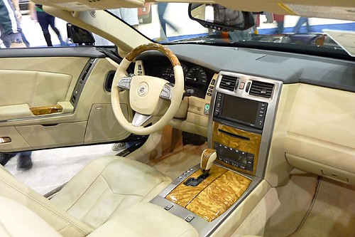  2009 Cadillac XLR interior