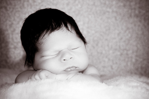  フリー画像| 人物写真| 子供ポートレイト| 外国の子供| 赤ちゃん| 寝顔/寝相/寝姿| モノクロ写真|     フリー素材| 