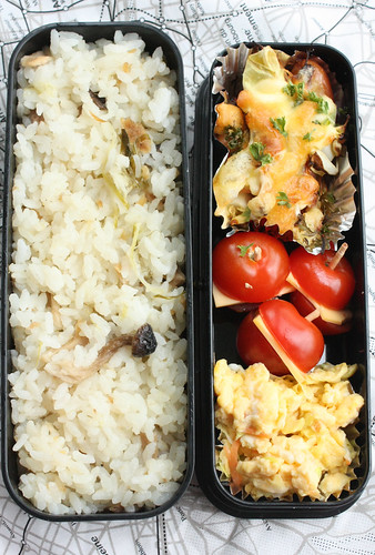 mushroom rice and grilled cheese cabbage bento