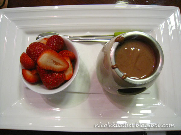 chocolate fondue and strawberries