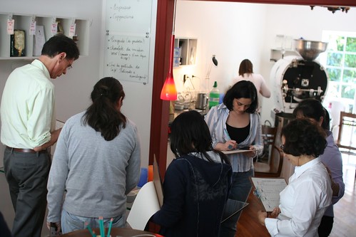 Training at Isabela Raposeiras' coffee lab