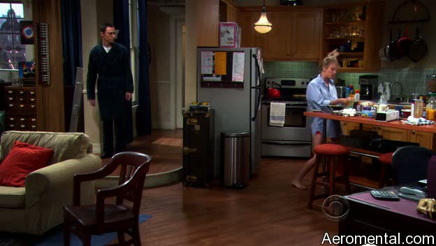 The Big Bang Theory S03E03 Penny cocina